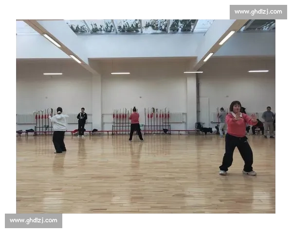 全民健身新时代：探索体育娱乐融合的新潮生活方式与体验